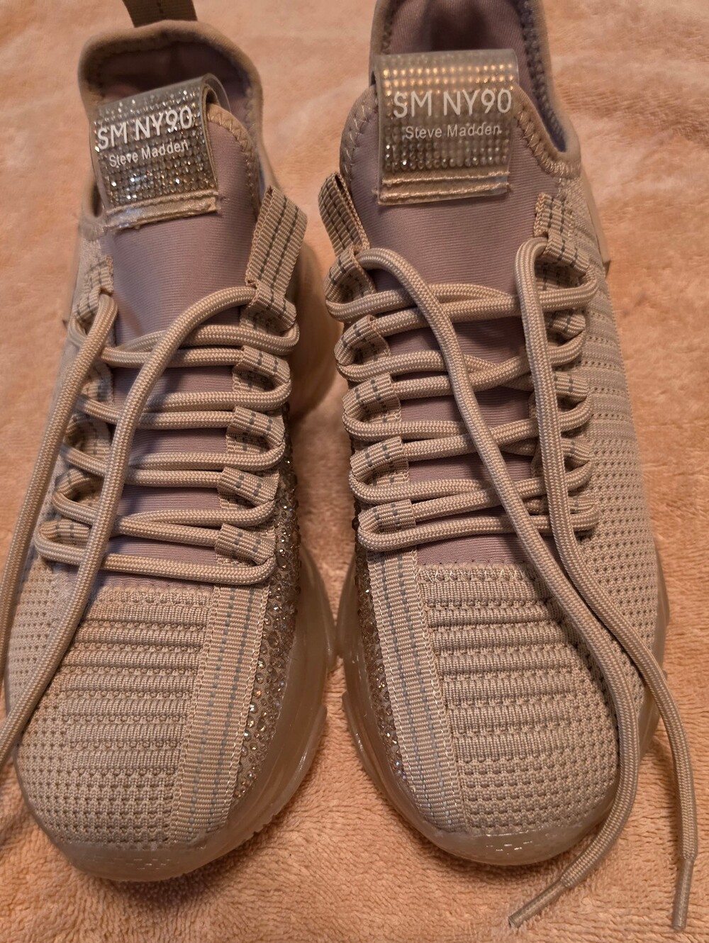Steve Madden Maxima Blush Rhinestone Platform Sneakers - Never Worn - Picture 6 of 6